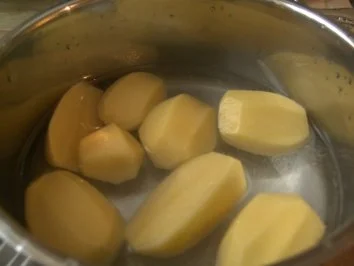 Rezept: Schweinefilet in Rotweinsoße Wirsing -Rahm- Gemüse und Bild Nr. 6 Schweinefilet in Rotweinsoße Wirsing -Rahm- Gemüse und - Rezept - Bild Nr. 6