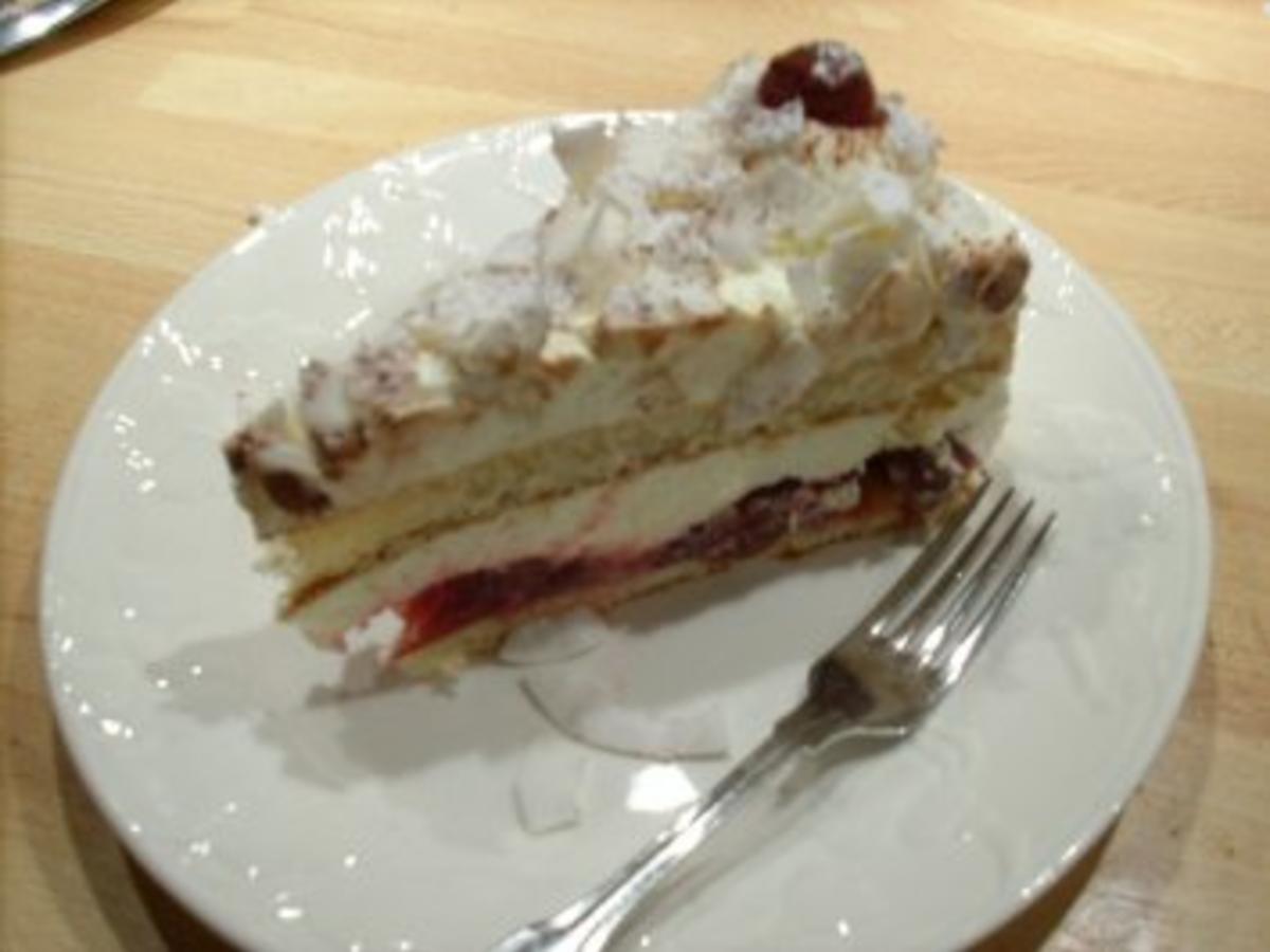 Kirsch-Joghurt-Torte - Rezept mit Bild - kochbar.de