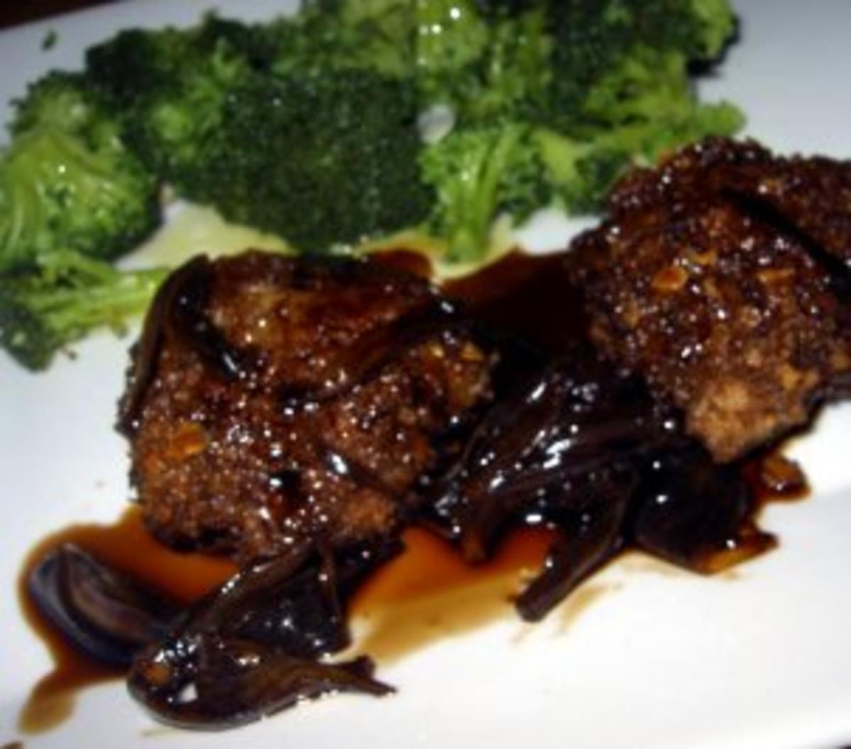 Bouletten mit Schalotten-Balsamicosauce und Broccoli - Rezept