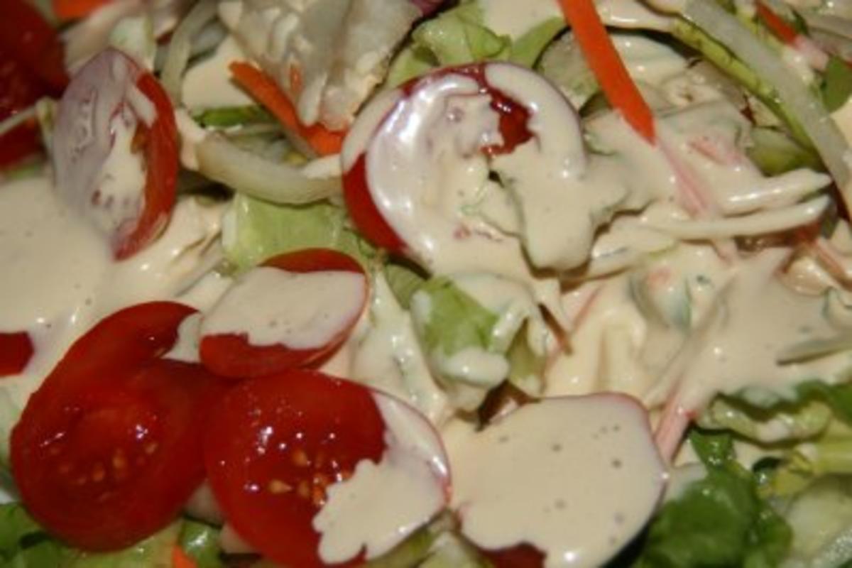 Vorspeise: Salat Provance mit Sardellendressing - Rezept Durch border