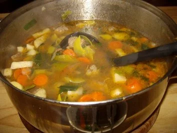 Gemüsesuppe mit Rindfleisch & Hackbällchen - Rezept - Bild Nr. 3