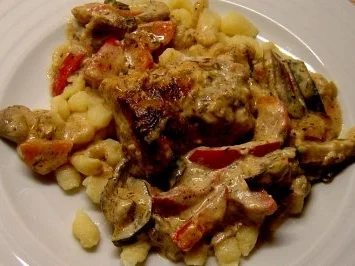 Rezept: Überbackenes Filet mit buntem Gemüse Überbackenes Filet mit buntem Gemüse - Rezept