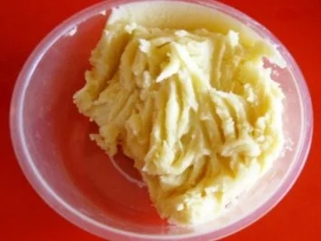 Rezept: Soßenbinder hausgemacht = Mehlbutter Bild Nr. 2 Soßenbinder hausgemacht = Mehlbutter - Rezept - Bild Nr. 2