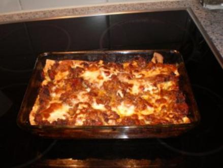 Lasagne mit Bechamelsauce und Hackfleisch Rezepte - kochbar.de