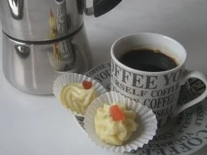 Rezept: Champagner -Schoko-Thymian-Türmchen Bild Nr. 2 Champagner -Schoko-Thymian-Türmchen - Rezept - Bild Nr. 2