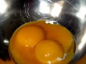 Rezept: Tonkabohnen-Pudding Bild Nr. 3 Tonkabohnen-Pudding - Rezept - Bild Nr. 3