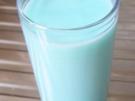 Getränk: Himmelblauer Curacao-Milch-Cocktail - Rezept