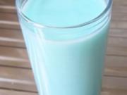 Getränk: Himmelblauer Curacao-Milch-Cocktail - Rezept
