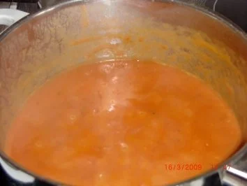 Rezept: Spinatknödel mit fruchtiger Tomatensoße Bild Nr. 2 Spinatknödel mit fruchtiger Tomatensoße - Rezept - Bild Nr. 2