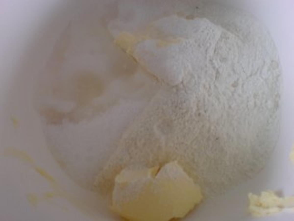 Käsekuchen mit Joghurthaube - Rezept - Bild Nr. 5