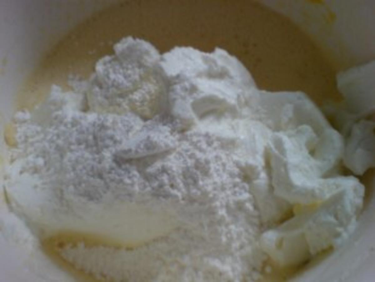 Käsekuchen mit Joghurthaube - Rezept - Bild Nr. 9