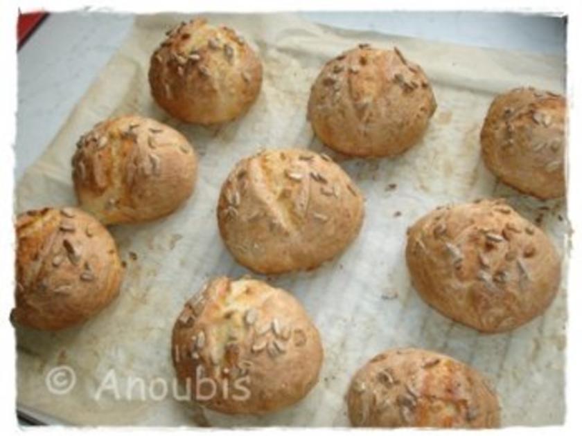 Brot/Brötchen Siegfried Brötchen mit Sonnenblumenkernen - einfach - von ...