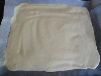 Biskuitroulade mit Erdbeeren - Rezept - Bild Nr. 6