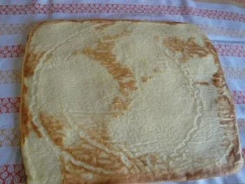 Biskuitroulade mit Erdbeeren - Rezept - Bild Nr. 9