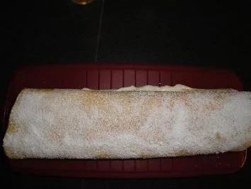 Biskuitroulade mit Erdbeeren - Rezept - Bild Nr. 18