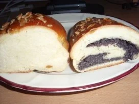 Rezept: Zopf & Co: Zopfbrot mit Sultaninen oder Mohn Zopf & Co: Zopfbrot mit Sultaninen oder Mohn - Rezept