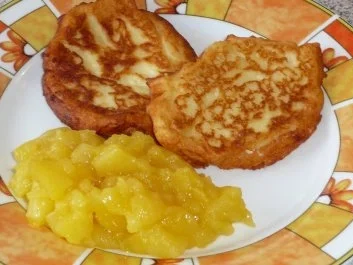 Rezept: Quark - Kartoffelpuffer mit Orangen - Apfelkompott Quark - Kartoffelpuffer mit Orangen - Apfelkompott - Rezept