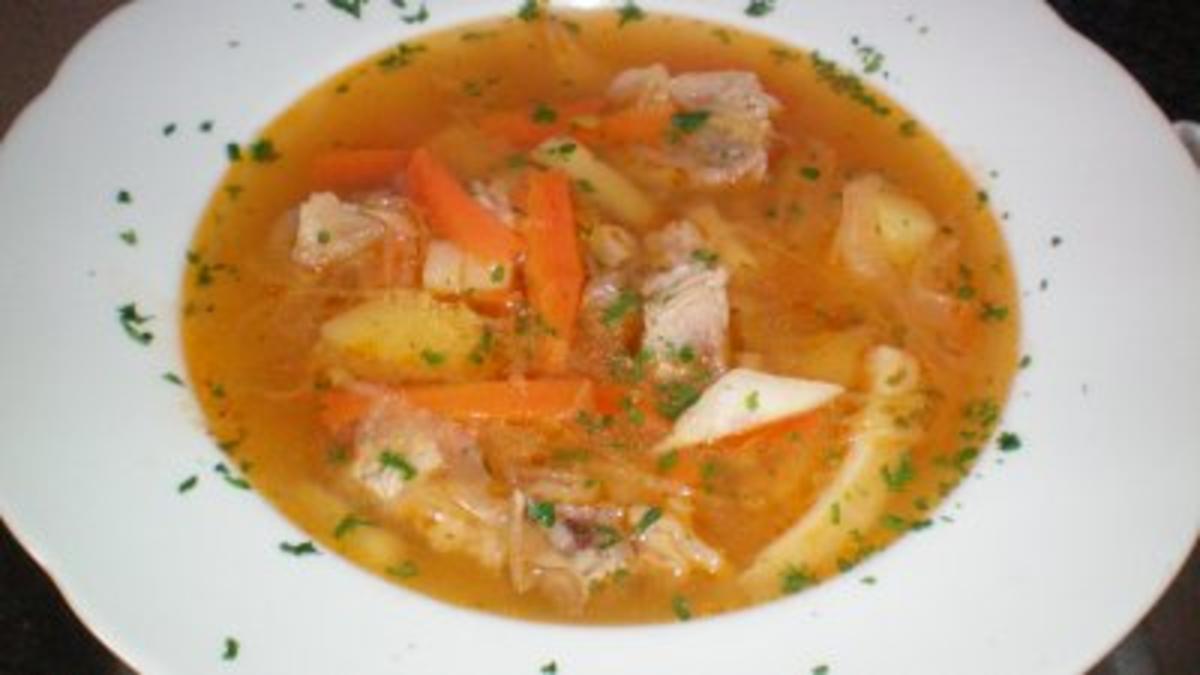 Rindfleischsuppe mit Sauerkraut - Rezept