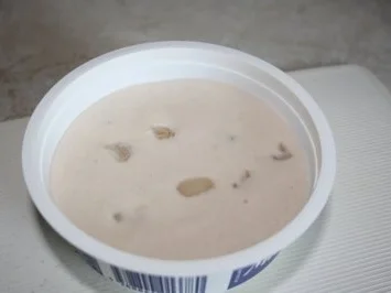 Rezept: Vanilie-Kirsch-Eis mit Litschi Bild Nr. 3 Vanilie-Kirsch-Eis mit Litschi - Rezept - Bild Nr. 3