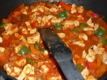 Rezept: Hähnchen-Reis-Pfanne Bild Nr. 9 Hähnchen-Reis-Pfanne - Rezept - Bild Nr. 9