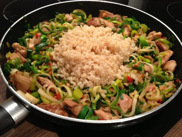 Hühnerbrust mit Erdnüssen und Chili - Rezept