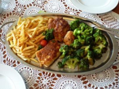 Rezept: Parmesanschnitzel mit Brokoli Parmesanschnitzel mit Brokoli - Rezept