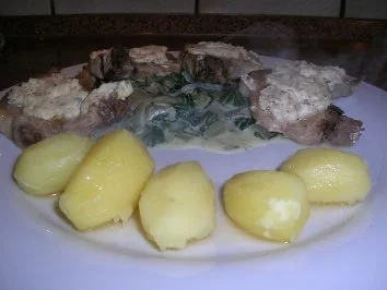 Spanferkelkotelettes überbacken auf Mangoldgemüse mit Drillingen - Rezept - Bild Nr. 5