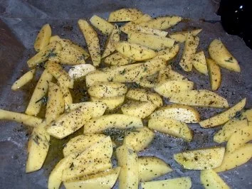 Rezept: Rosmarin Ofenkartoffeln Rosmarin Ofenkartoffeln - Rezept