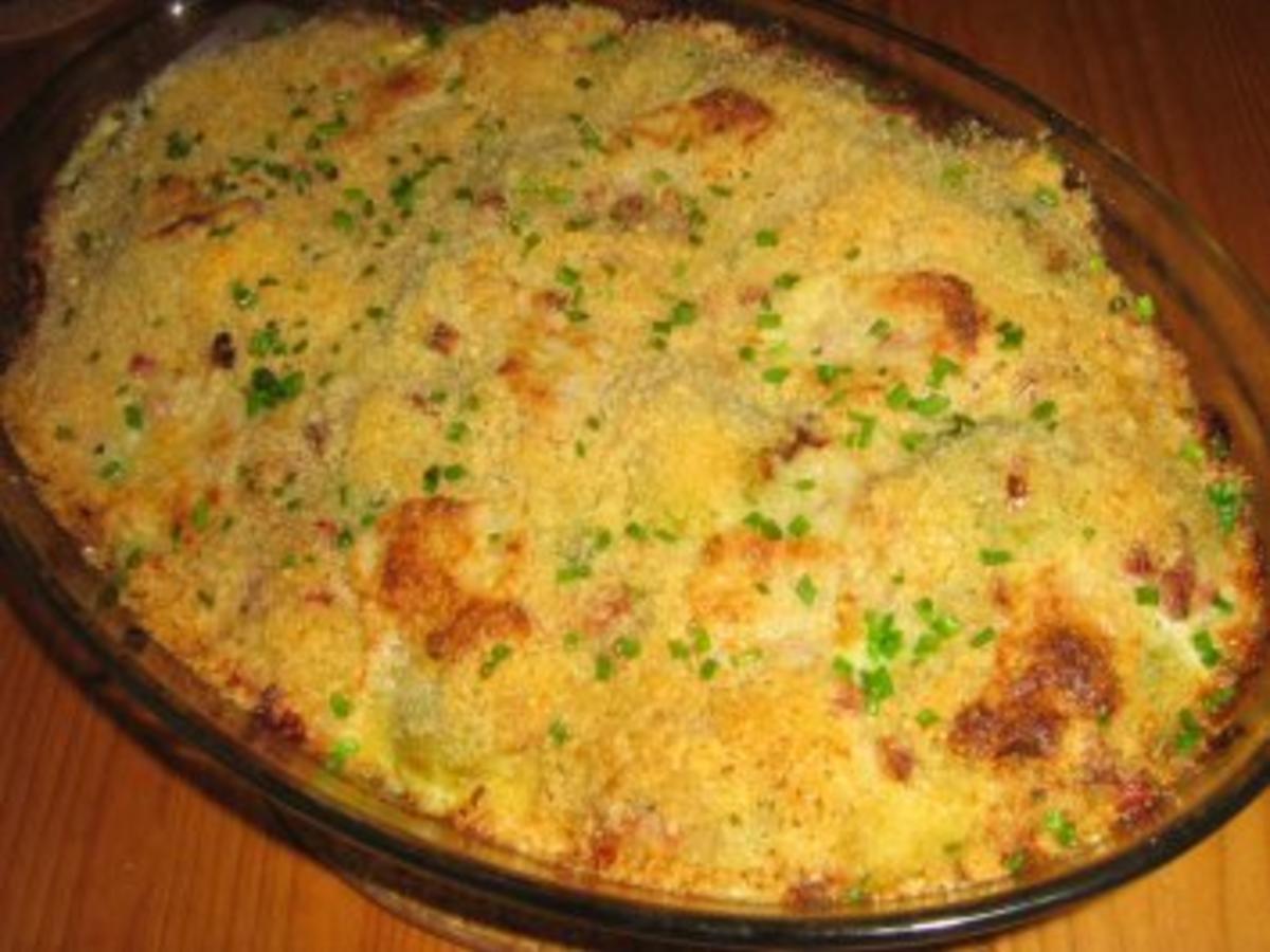 Rosenkohlauflauf mit Schinken unter einer Semmelbrösel Parmesankruste ...