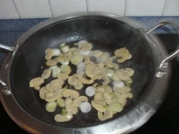 Rezept: Hähnchengeschnetzeltes Bild Nr. 3 Hähnchengeschnetzeltes - Rezept - Bild Nr. 3