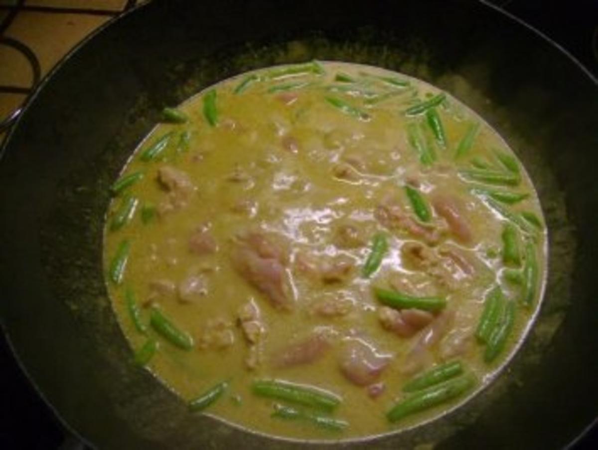Geflügel: Grünes Hühner-Curry - Rezept - Bild Nr. 3