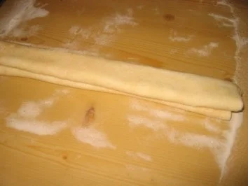 Rezept: Backwaren: Knusprige Öhrchen! Bild Nr. 4 Backwaren: Knusprige Öhrchen! - Rezept - Bild Nr. 4