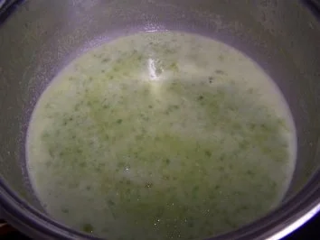 Rezept: Pürierte Erbsensuppe Bild Nr. 4 Pürierte Erbsensuppe - Rezept - Bild Nr. 4