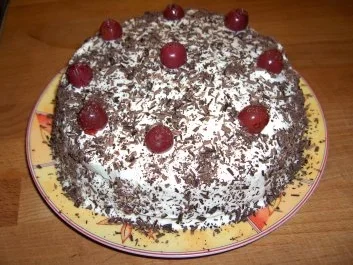 Rezept: Mini-Schwarzwälder Kirschtorte Bild Nr. 8 Mini-Schwarzwälder Kirschtorte - Rezept - Bild Nr. 8