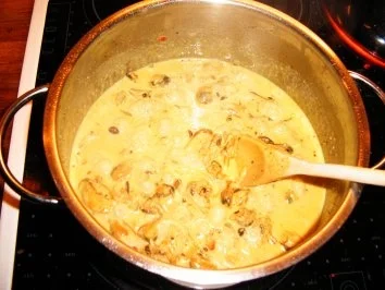 Spaghetti mit Muscheln in Kräutersoße - Rezept - Bild Nr. 2