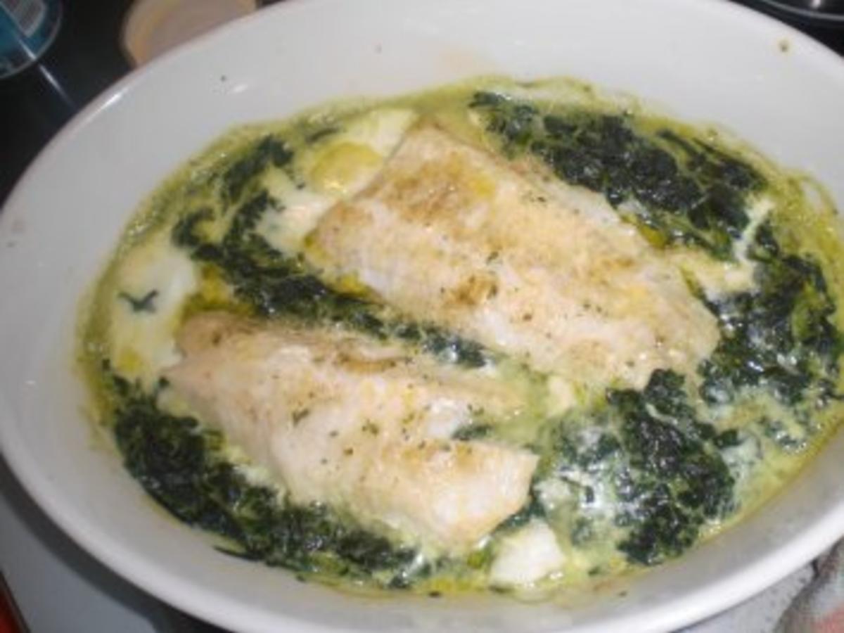 Steinbeißer auf Blattspinat - einfach - 160 kcal/100g
