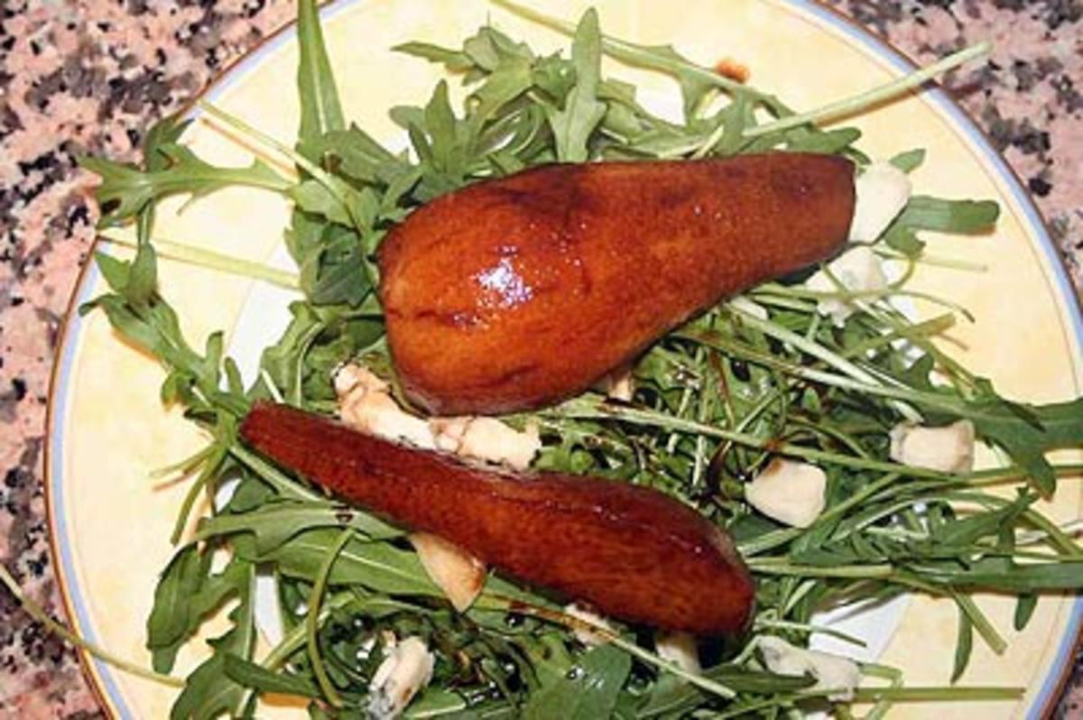 Rucolasalat mit karamellisierten Birnen und Gorgonzola - Rezept