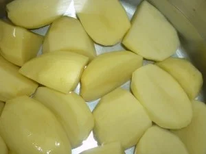 Geschmorte Putenkeule an Pinot Grigio-Pilzsauce zu Salzkartoffeln - Rezept - Bild Nr. 3