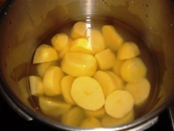 Rezept: Szegediner Gulasch Bild Nr. 7 Szegediner Gulasch - Rezept - Bild Nr. 7