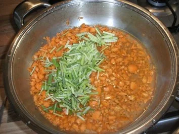 im Gemüsebett gedünstete Lachsfilets - Rezept - Bild Nr. 2