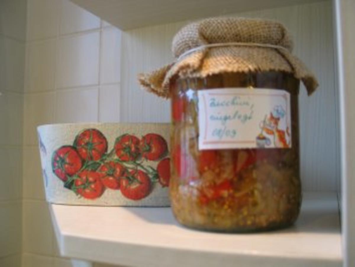 Eingelegtes, süß + sauer: Zucchini, mit bunten Paprika und Peperoni - Rezept