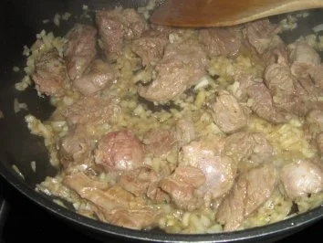 Paprika-Gulasch mit Tomätchen an Tagliatelle - Rezept - Bild Nr. 4