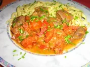Paprika-Gulasch mit Tomätchen an Tagliatelle - Rezept