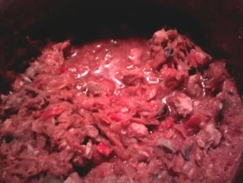 Manu's Gulasch mit Sauerkraut - Rezept
