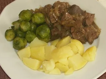 Hirschlebergulasch - Rezept