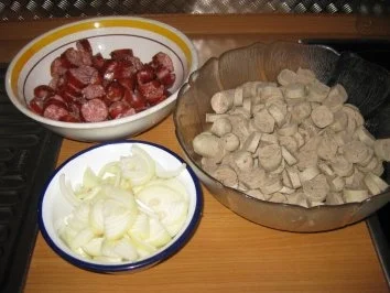 Rezept: Wurstgulasch Bild Nr. 3 Wurstgulasch - Rezept - Bild Nr. 3