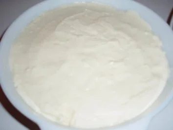 Dessert: Marzipan-Mouse auf Zimt-Kirschen - Rezept - Bild Nr. 2