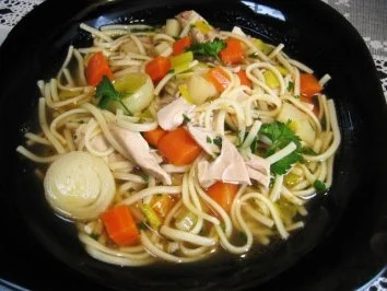 Nudelsuppe mit Huhn - Rezept