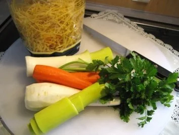 Nudelsuppe mit Huhn - Rezept - Bild Nr. 2