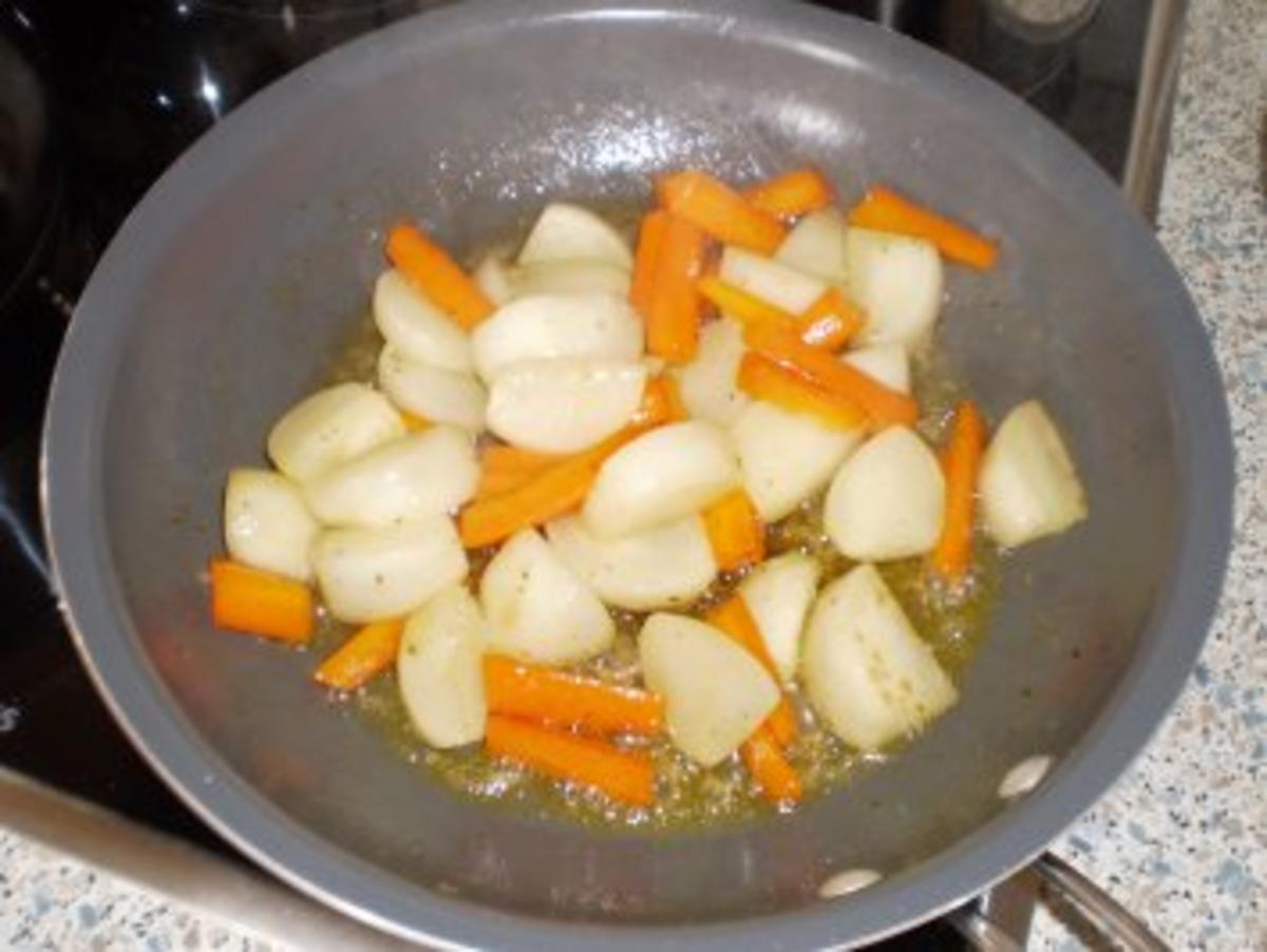 Glasierte weiße Rüben und Karotten - Rezept